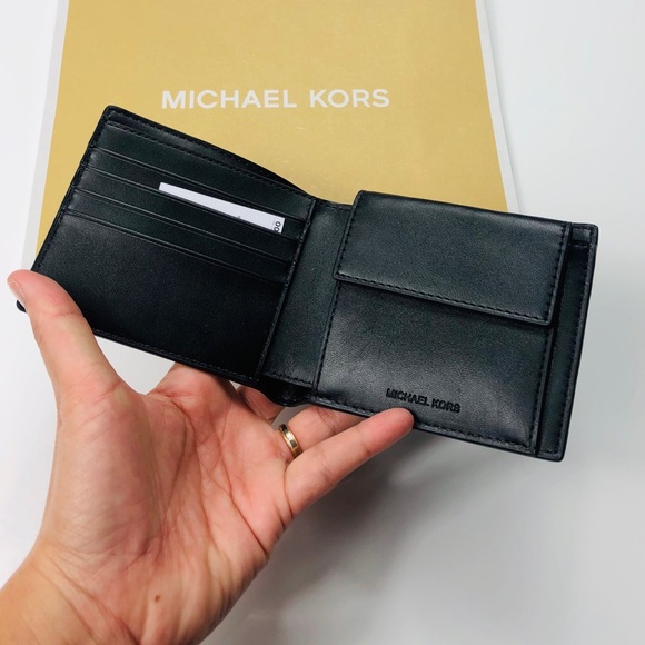❤️Michael Kors Bilfold men wallet black ❤️ - Picture 5 of 7